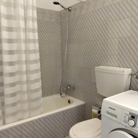 Vale Centeanes 2 Bedroom *